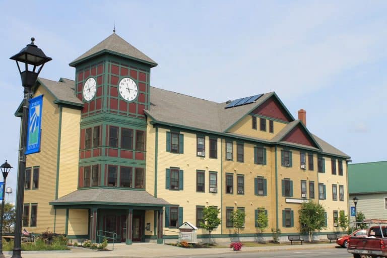 Lakeview Senior Housing